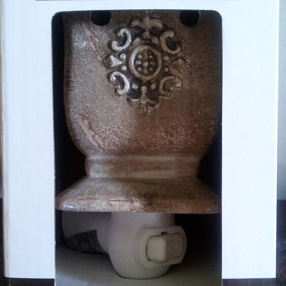 Scentsationals Crest Stone Ceramic Wall Plugin Warmer NIB - Picture 4 of 4